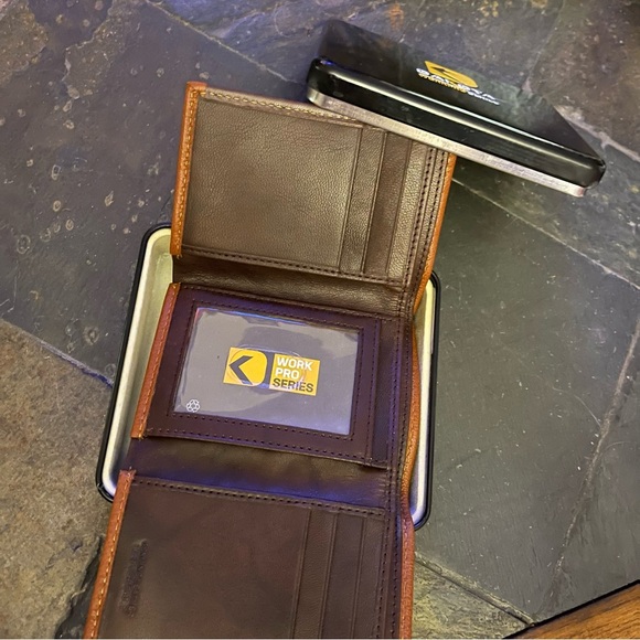 Dakota WorkPro Series Genuine Leather Tri-Fold Wallet with RFID Protection - New - Picture 3 of 3